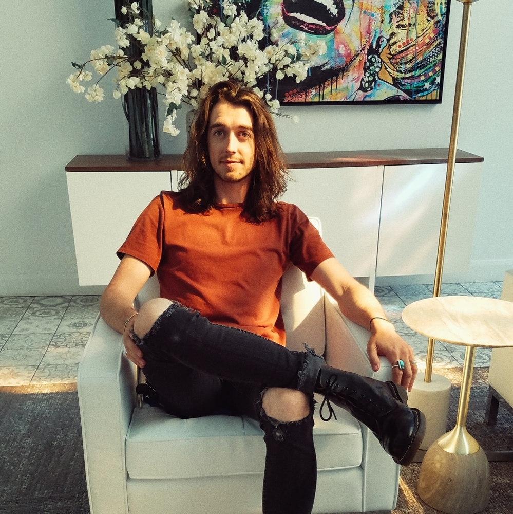 Meet your Posher, Christian